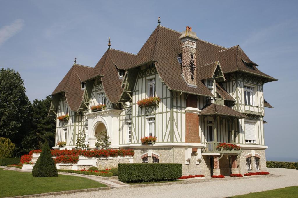 Manoir De Benerville Bed & Breakfast Deauville Eksteriør bilde