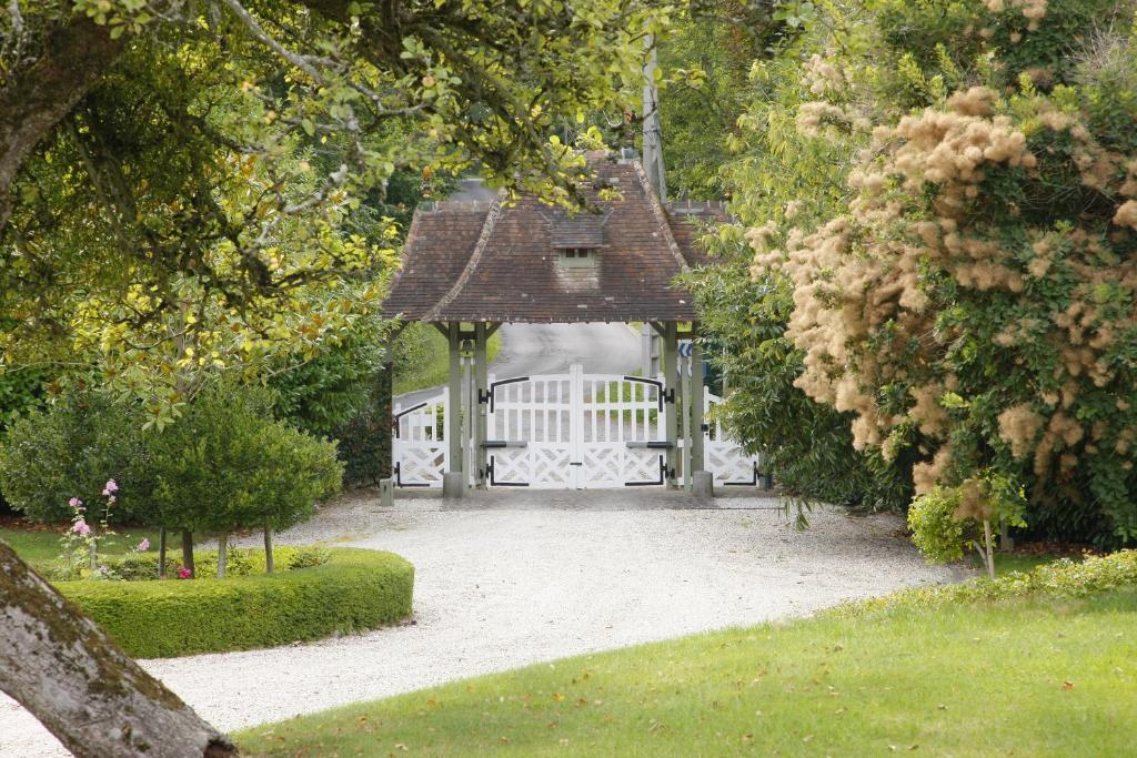 Manoir De Benerville Bed & Breakfast Deauville Eksteriør bilde