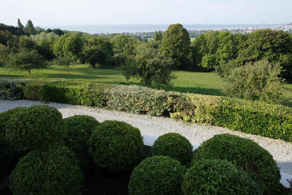 Manoir De Benerville Bed & Breakfast Deauville Eksteriør bilde